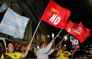 المشهد السياسي والأمني في الإكوادور على وقع أزمة التعديلات الدستورية